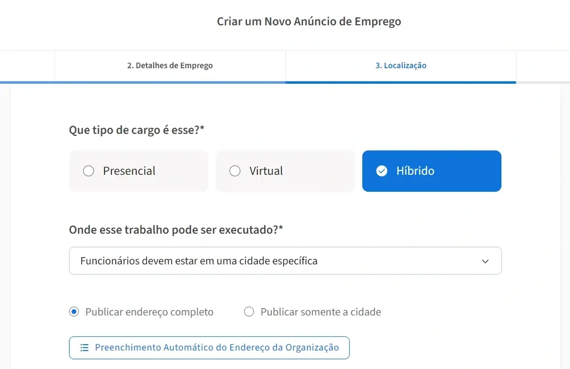 Captura de tela do site da Idealist mostrando onde selecionar o formato de trabalho híbrido ao criar um anúncio.