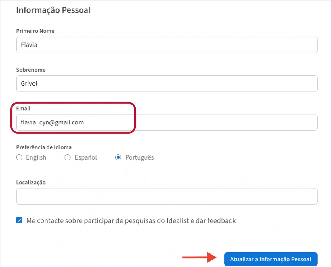 Captura de tela do site Idealist mostrando onde alterar o e-mail, com uma seta apontando para “Atualizar informações pessoais".