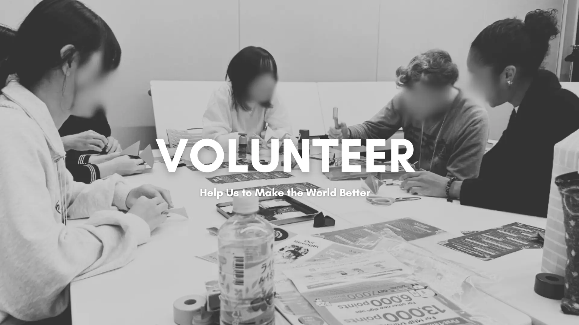 <Volunteer with Japanese student > Let's make this society more diverse & multicultural.