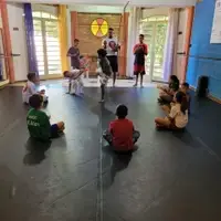 AULA DE CAPOEIRA