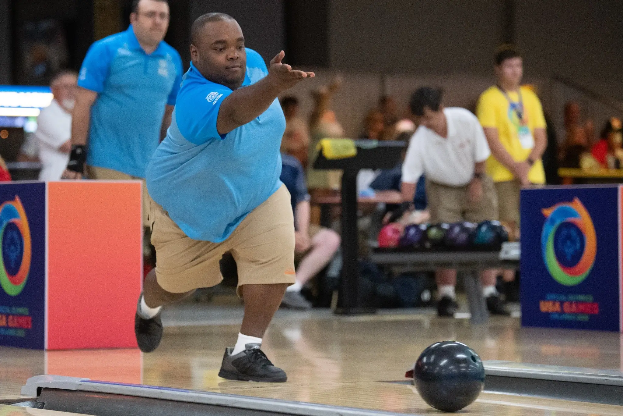 Bowling Volunteers in Montgomery County