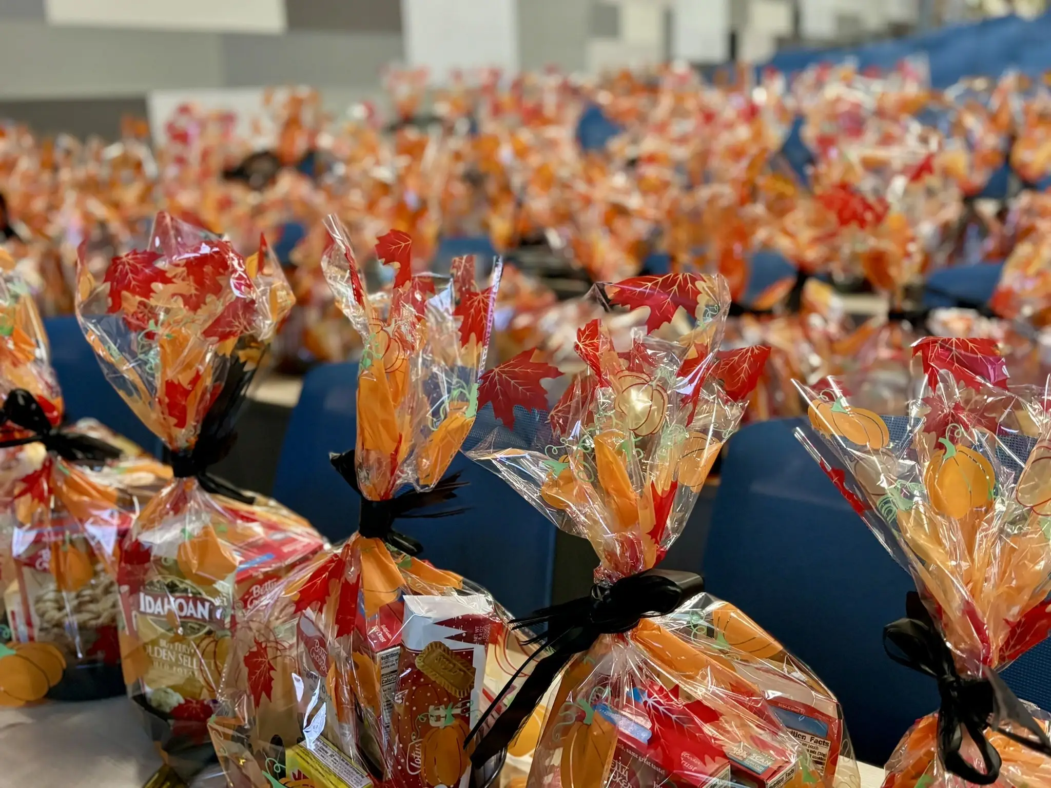 Packing Thanksgiving Gift Baskets