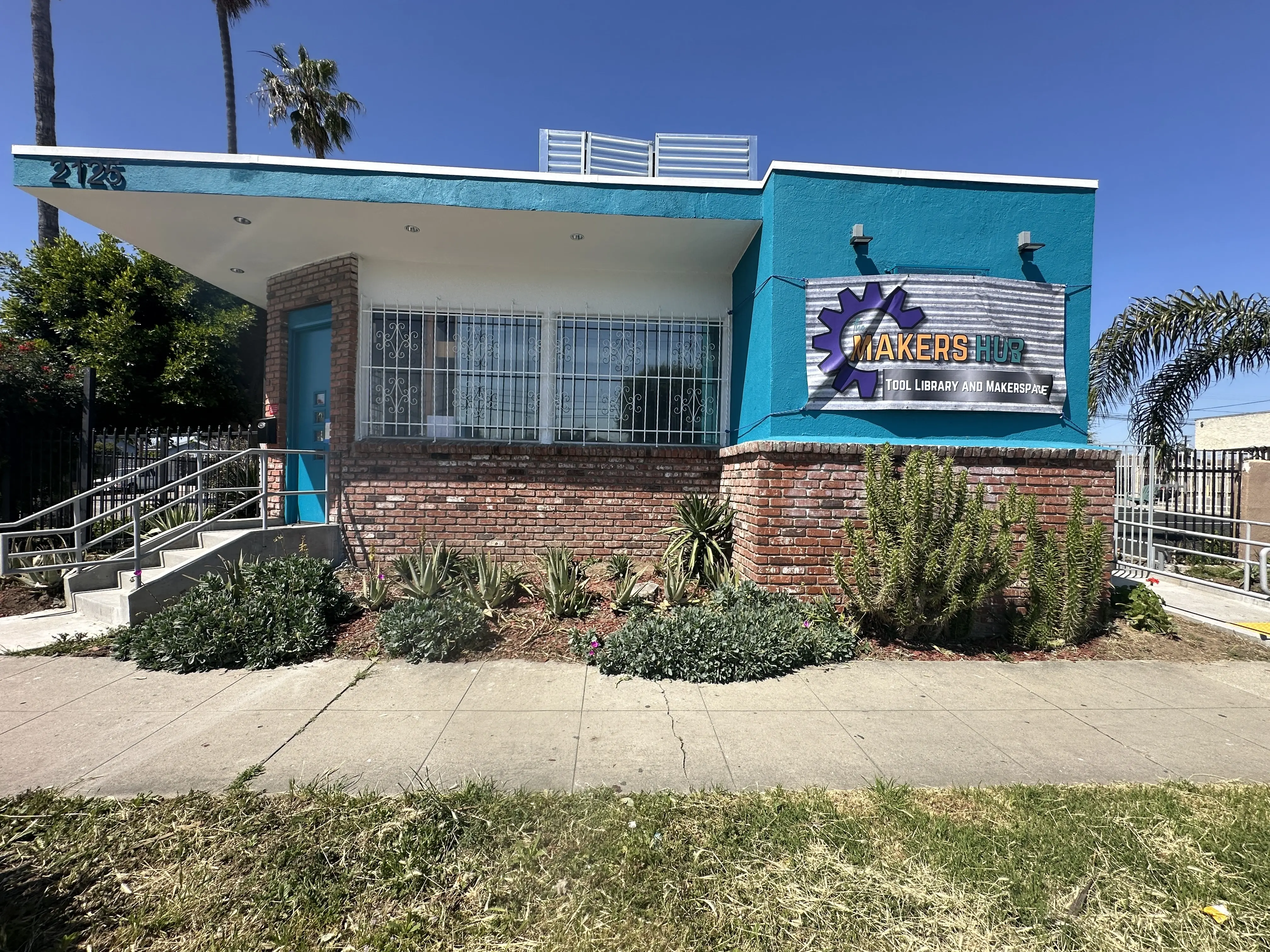 NEW Tool Library in Compton, CA! Be part of getting the  place set up to open!!!