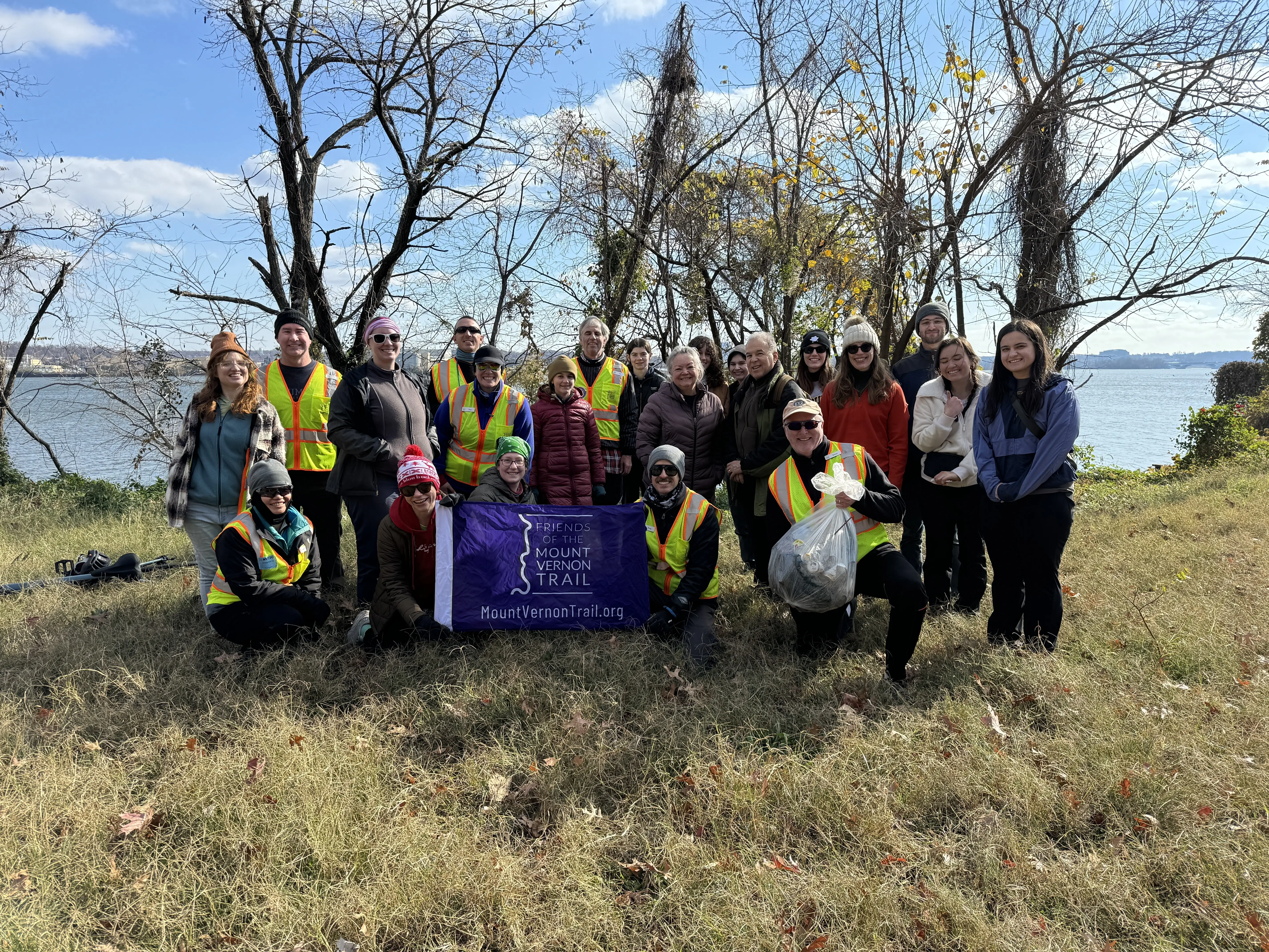 Volunteer on the Mount Vernon Trail