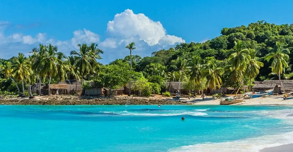 VOLUNTEER IN ZANZIBAR